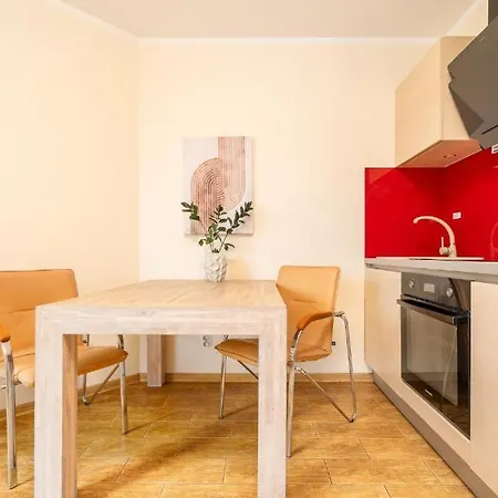 Margi Brandy - Gaja Apartment